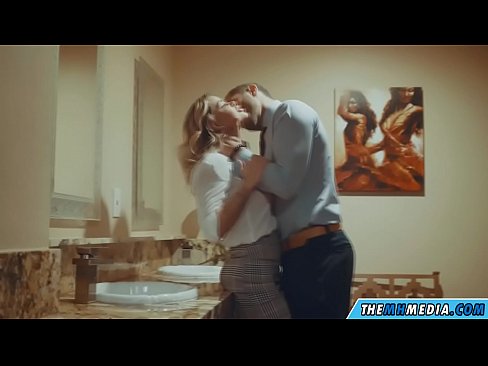 ❤️ Cum busty flava seducit in latrinae publicae at la.goodseller.top
